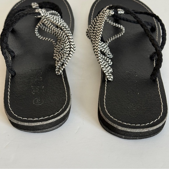 Plaka Women’s Hand-Woven Thong Sandals Size 8 - Picture 5 of 7